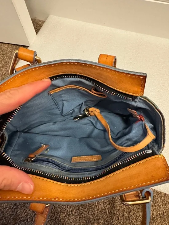 Dooney & Bourke Y2K graffiti heart mini bag handbag with charm - Picture 12 of 12